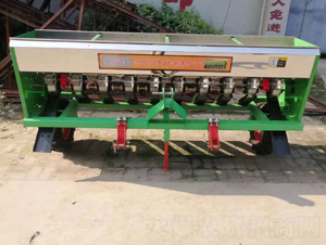 單箱撒肥機-興華農業機械